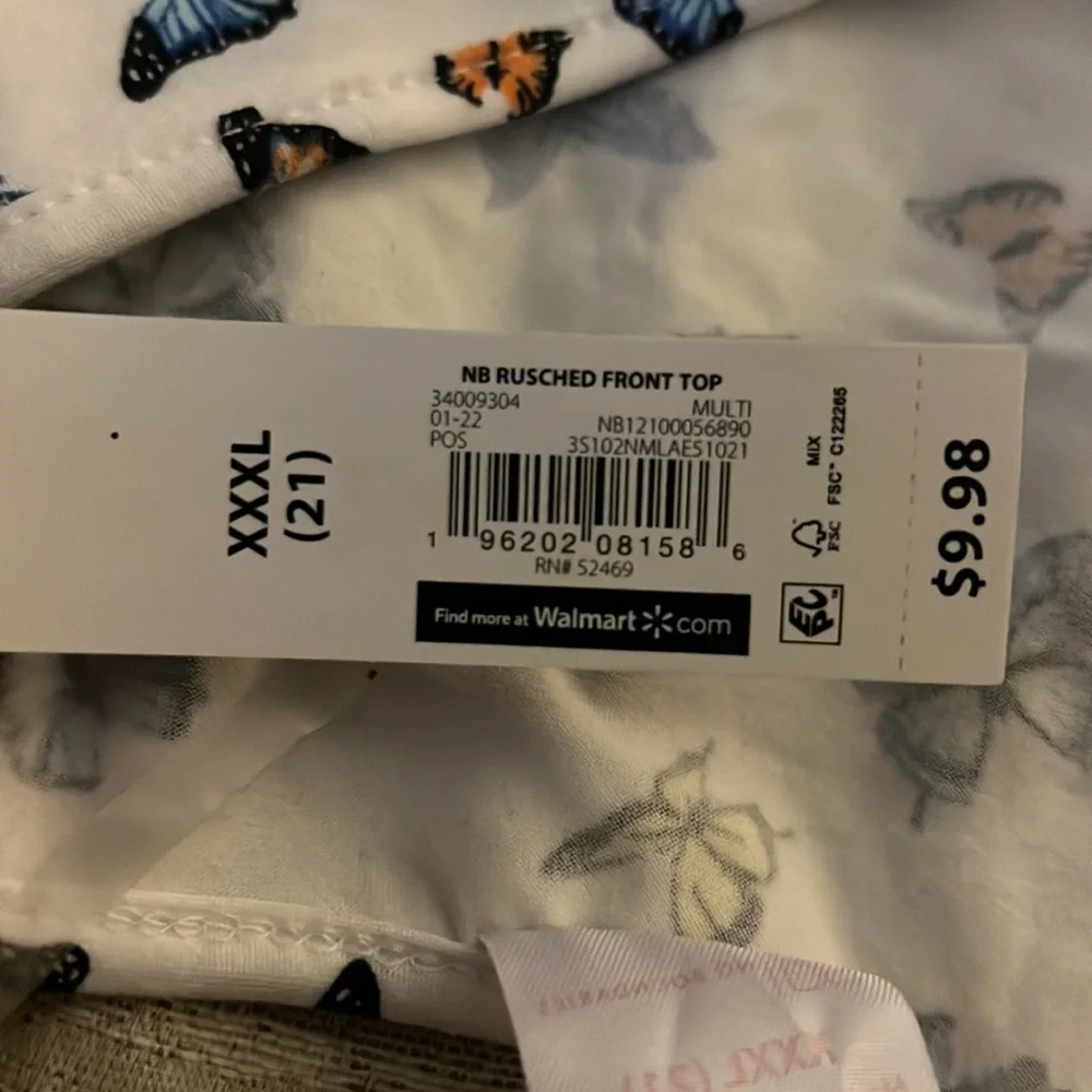 No boundaries love sleeve tee with butterfly’s - Picture 5 of 6